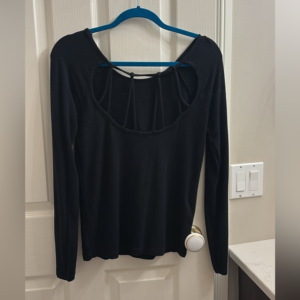 Fabletics Black Open Back Women's Workout top